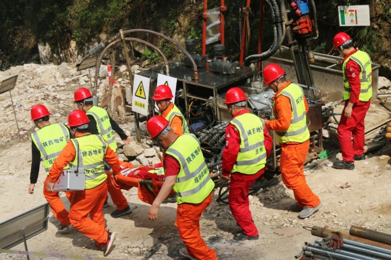 20251030/690320dba73a7.jpg 10陜西地礦綜合隊(duì)地質(zhì)工程處黨支部.jpg